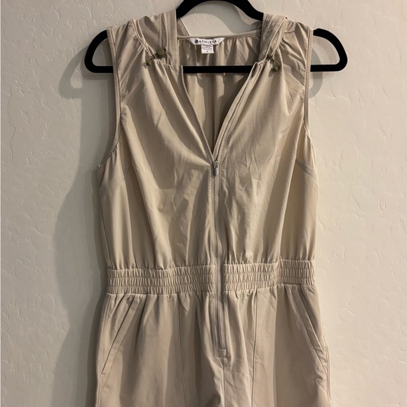 Athleta Beige Sleeveless Jumpsuit. Tan. Size Small - Picture 2 of 8